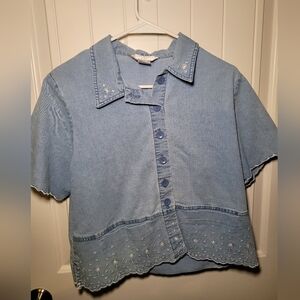 Allison Daley  with shoulder pads size 8P